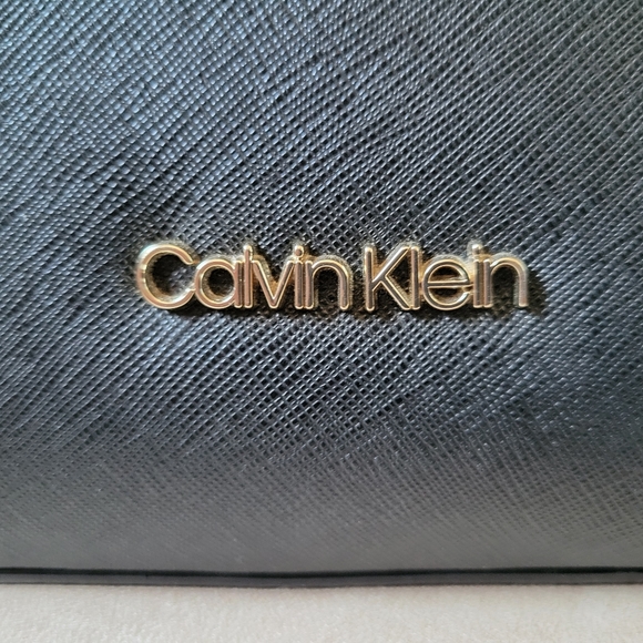 Calvin Klein Bag - Picture 6 of 6